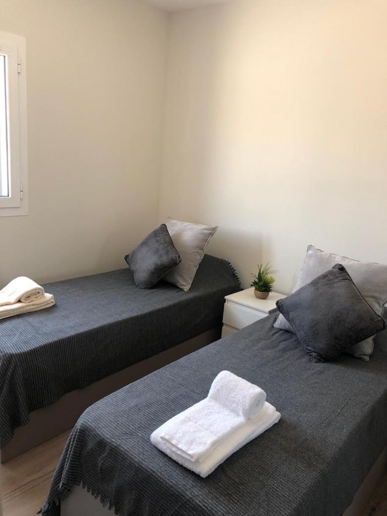 Apartamento Amarante - Vista Sao Goncalo Habitación foto